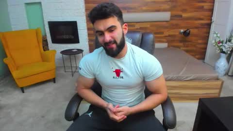 Snapshot of micahlane chatting on December 18, 2025, 5:02 am MicahLane online show from December 18, 2025, 5:02 am