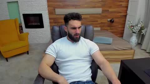 Snapshot of micahlane chatting on February 5, 2026, 6:18 am MicahLane online show from February 5, 2026, 6:18 am