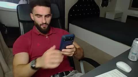 MicahLane online show from July 29, 2026, 4:32 am