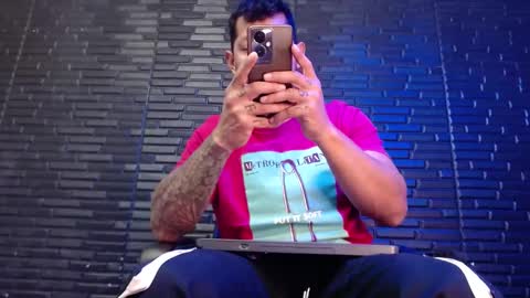 Snapshot of michael_daviss1 chatting on March 5, 2025, 2:12 pm Michael Daviss online show from March 5, 2025, 2:12 pm