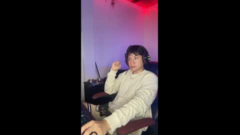 michael independent model  online show from January 24, 2025, 8:43 pm