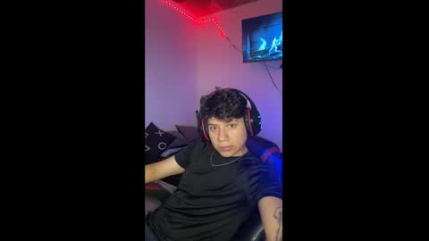 michael independent model  online show from January 30, 2025, 8:21 pm