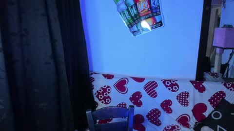 michael independent model  online show from April 1, 2026, 10:40 pm