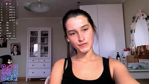 Snapshot of michael_pors chatting on February 9, 2026, 2:21 pm Emily online show from February 9, 2026, 2:21 pm