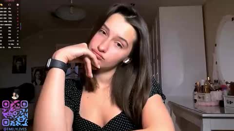 Snapshot of michael_pors chatting on February 19, 2026, 2:13 pm Emily online show from February 19, 2026, 2:13 pm