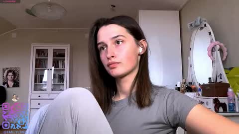 Snapshot of michael_pors chatting on February 22, 2026, 2:04 pm Emily online show from February 22, 2026, 2:04 pm