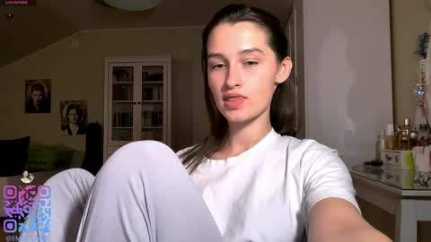 Snapshot of michael_pors chatting on April 3, 2026, 4:49 pm Emily online show from April 3, 2026, 4:49 pm