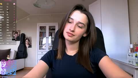 Snapshot of michael_pors chatting on April 16, 2026, 2:29 pm Emily online show from April 16, 2026, 2:29 pm