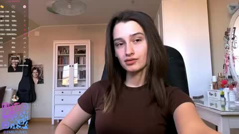 Snapshot of michael_pors chatting on April 17, 2026, 2:20 pm Emily online show from April 17, 2026, 2:20 pm