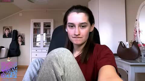 Snapshot of michael_pors chatting on April 20, 2026, 2:20 pm Emily online show from April 20, 2026, 2:20 pm