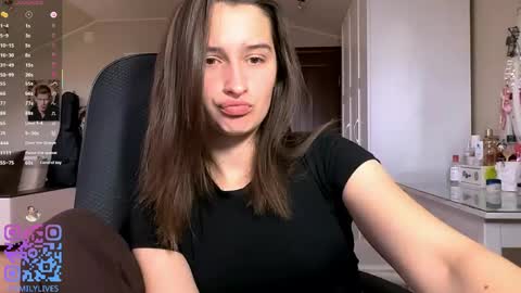 Snapshot of michael_pors chatting on April 21, 2026, 2:23 pm Emily online show from April 21, 2026, 2:23 pm