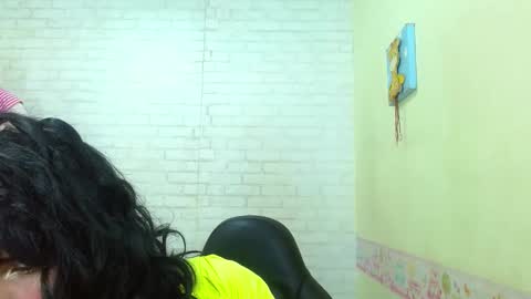 Snapshot of michael_twuis chatting on December 3, 2024, 2:25 am I AM MICHAEL online show from December 3, 2024, 2:25 am