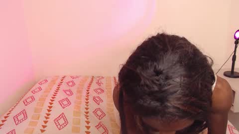 Michaela online show from November 16, 2025, 6:24 pm