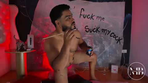 Snapshot of michaelbear_ chatting on November 22, 2025, 2:27 pm Michael online show from November 22, 2025, 2:27 pm