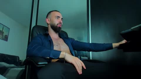 MichaelEvansx online show from March 4, 2025, 12:29 am