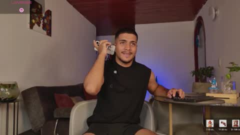 Snapshot of michel_g22 chatting on January 19, 2026, 10:30 am michel g22 online show from January 19, 2026, 10:30 am