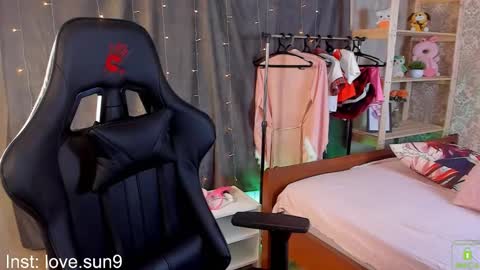 Snapshot of michel_momsen chatting on February 5, 2025, 1:54 pm Michel online show from February 5, 2025, 1:54 pm