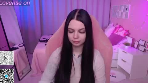 Kate online show from May 18, 2026, 1:02 am