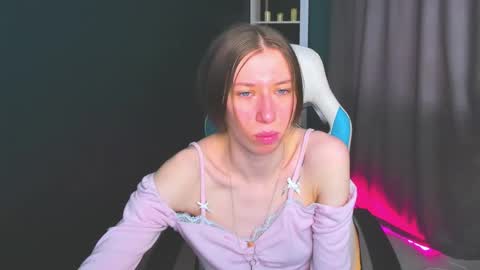 michele_mack online show from March 6, 2025, 5:57 am