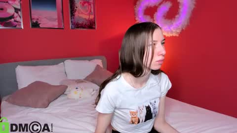 michele_mack online show from October 6, 2025, 2:42 am