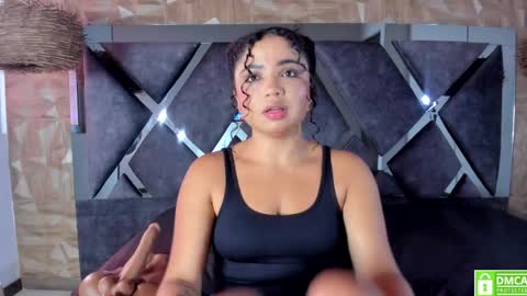 Snapshot of michell__evans chatting on April 9, 2026, 11:48 am Michell online show from April 9, 2026, 11:48 am