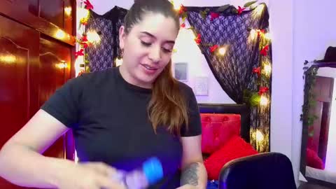 Snapshot of michell_h chatting on February 24, 2025, 4:38 am Nani online show from February 24, 2025, 4:38 am