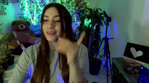 Snapshot of michell_h chatting on February 27, 2025, 2:53 am Nani online show from February 27, 2025, 2:53 am