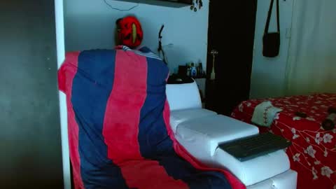 Snapshot of michell_myers chatting on February 15, 2025, 11:14 pm michell_myers online show from February 15, 2025, 11:14 pm