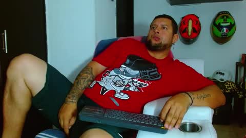 Snapshot of michell_myers chatting on February 27, 2025, 2:32 pm michell_myers online show from February 27, 2025, 2:32 pm