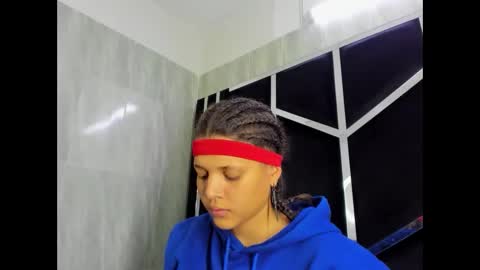 Snapshot of michell_rs chatting on February 18, 2025, 7:21 am michell_rs online show from February 18, 2025, 7:21 am