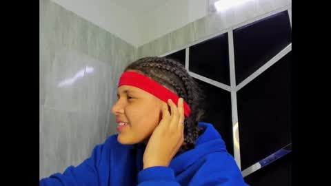 Snapshot of michell_rs chatting on February 19, 2025, 9:50 am michell_rs online show from February 19, 2025, 9:50 am