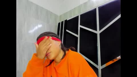 Snapshot of michell_rs chatting on February 20, 2025, 7:23 am michell_rs online show from February 20, 2025, 7:23 am