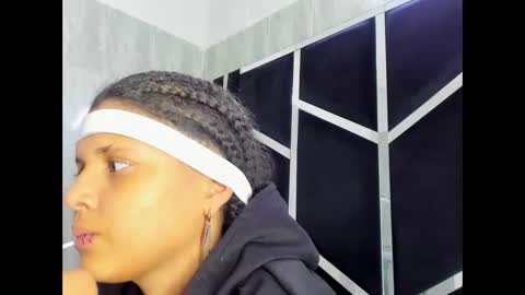 Snapshot of michell_rs chatting on March 7, 2025, 9:51 am michell_rs online show from March 7, 2025, 9:51 am