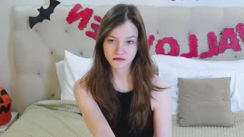 Michelle online show from October 25, 2025, 12:23 pm