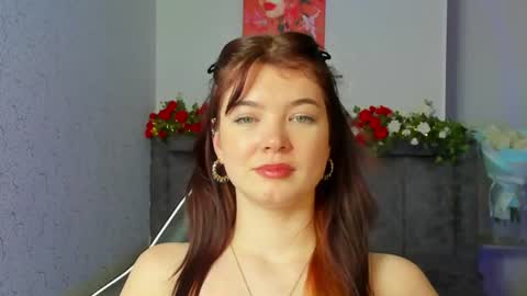 Snapshot of michelle_vasquez chatting on June 18, 2026, 11:20 pm Michelle online show from June 18, 2026, 11:20 pm