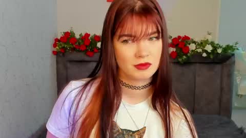 Snapshot of michelle_vasquez chatting on June 21, 2026, 10:12 pm Michelle online show from June 21, 2026, 10:12 pm
