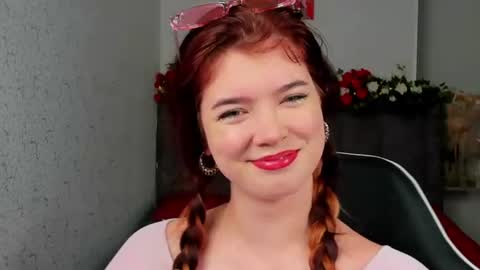 Snapshot of michelle_vasquez chatting on July 1, 2026, 10:20 pm Michelle online show from July 1, 2026, 10:20 pm