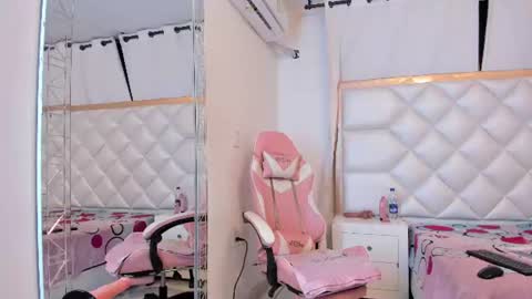 michelleblair1 online show from July 22, 2026, 1:58 pm