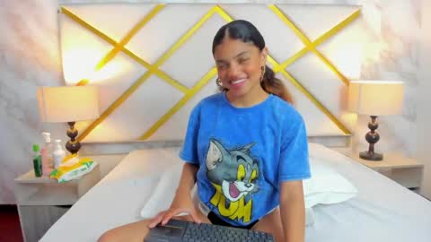 michellebronx online show from June 2, 2026, 11:45 am