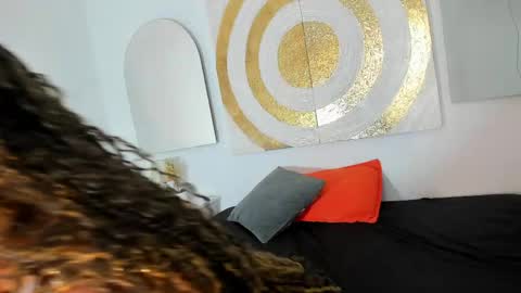 Snapshot of michellelewiss_ chatting on April 20, 2026, 3:37 pm Michelle online show from April 20, 2026, 3:37 pm