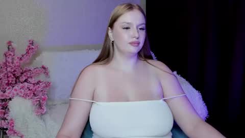 Snapshot of michellemilerr chatting on June 29, 2026, 12:49 pm michellemilerr online show from June 29, 2026, 12:49 pm
