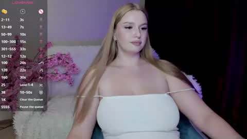 Snapshot of michellemilerr chatting on July 19, 2026, 9:02 am michellemilerr online show from July 19, 2026, 9:02 am