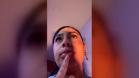 Snapshot of michellepetitte chatting on April 21, 2026, 3:57 am michellepetitte online show from April 21, 2026, 3:57 am