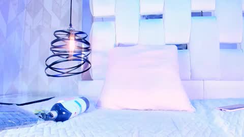 Snapshot of michellespencer1 chatting on February 16, 2026, 10:39 pm Michelle online show from February 16, 2026, 10:39 pm