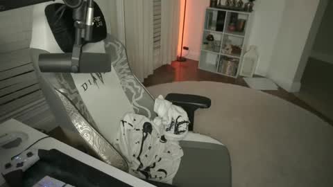 Mickaela West online show from December 15, 2025, 11:09 pm