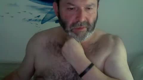 Snapshot of midhir chatting on January 16, 2025, 10:12 pm kike online show from January 16, 2025, 10:12 pm