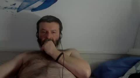 Snapshot of midhir chatting on January 31, 2025, 11:03 pm kike online show from January 31, 2025, 11:03 pm