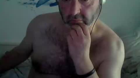 Snapshot of midhir chatting on February 3, 2025, 5:35 pm kike online show from February 3, 2025, 5:35 pm