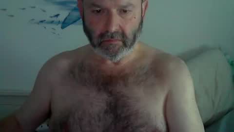 Snapshot of midhir chatting on February 13, 2025, 4:07 pm kike online show from February 13, 2025, 4:07 pm