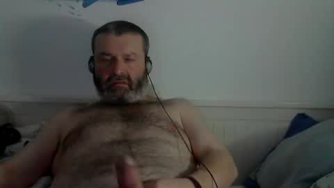 Snapshot of midhir chatting on February 16, 2025, 1:25 am kike online show from February 16, 2025, 1:25 am